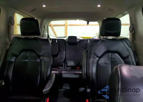 2020 Chrysler Voyager Lxi z USA, uszkodzony, nr VIN 2C4RC1DG0LR176424